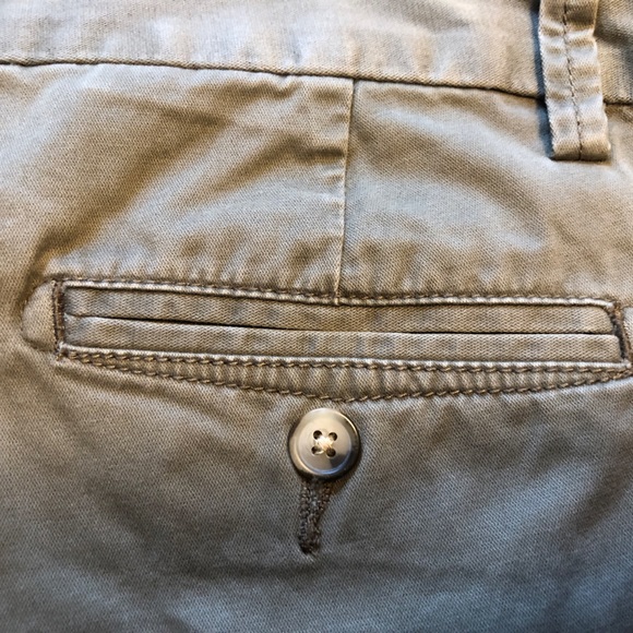 GAP ladies size 10 cropped khakis. - Picture 6 of 6